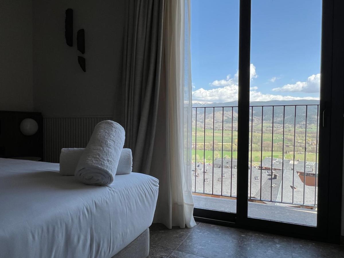 Twin Room with Mountain View,1298170693:JPEG